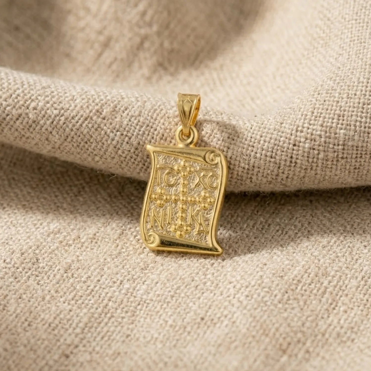 Χρυσό Φυλαχτό Κωνσταντινάτο Κ9 σε Σχήμα Παπύρου Μονής Όψης "IC XC NIKA"