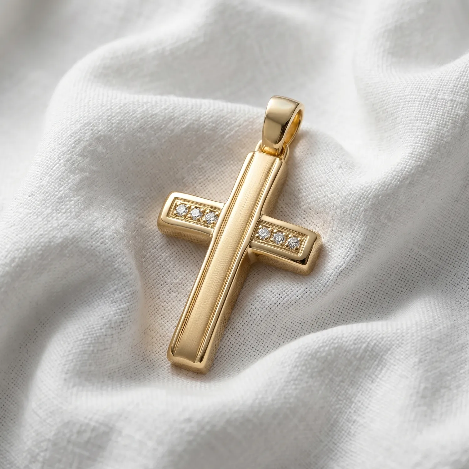 Χρυσός Βαπτιστικός Σταυρός Κ14 με Σατινέ Κορμό και Πλευρικές Σειρές Ζιργκόν