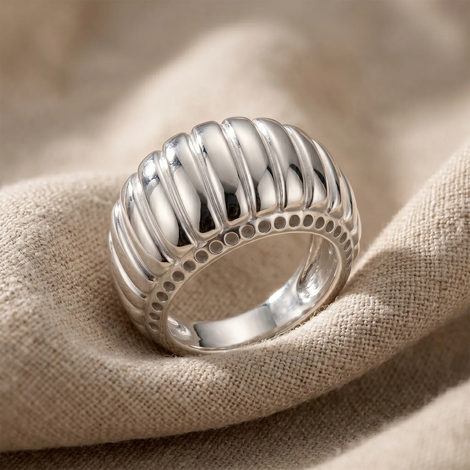 Δαχτυλίδι Stainless Steel "Croissant" με Ανάγλυφες Ραβδώσεις ST-0119